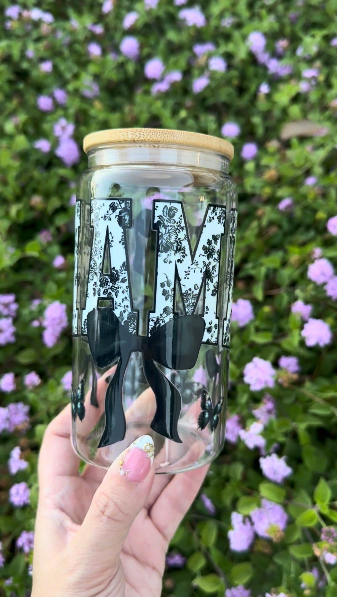 Black and White MAMA Glass 16oz