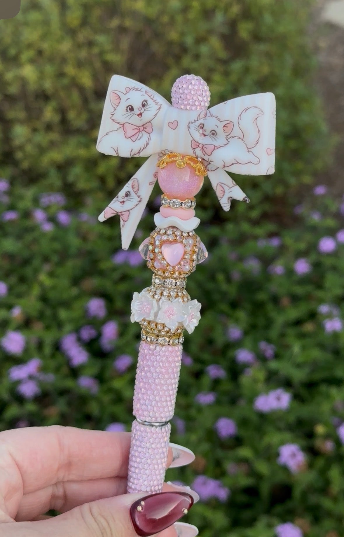 Marie bow pen