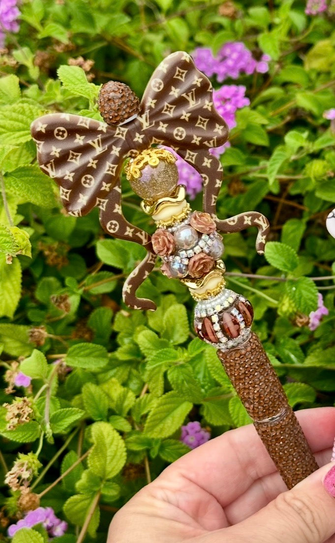 LV Bow Pen